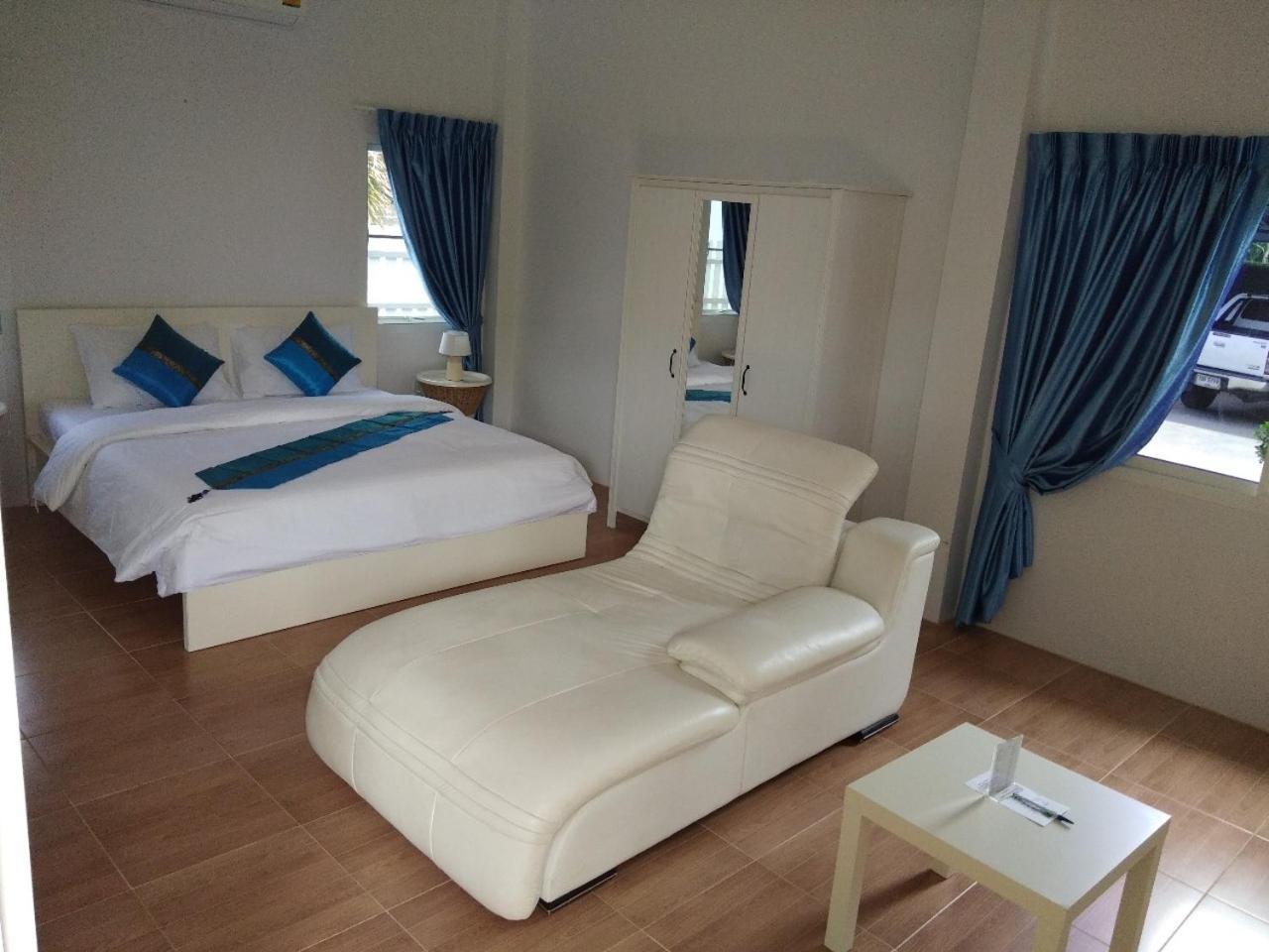 La Maison Ya Nui Resort Phuket Rawai Extérieur photo